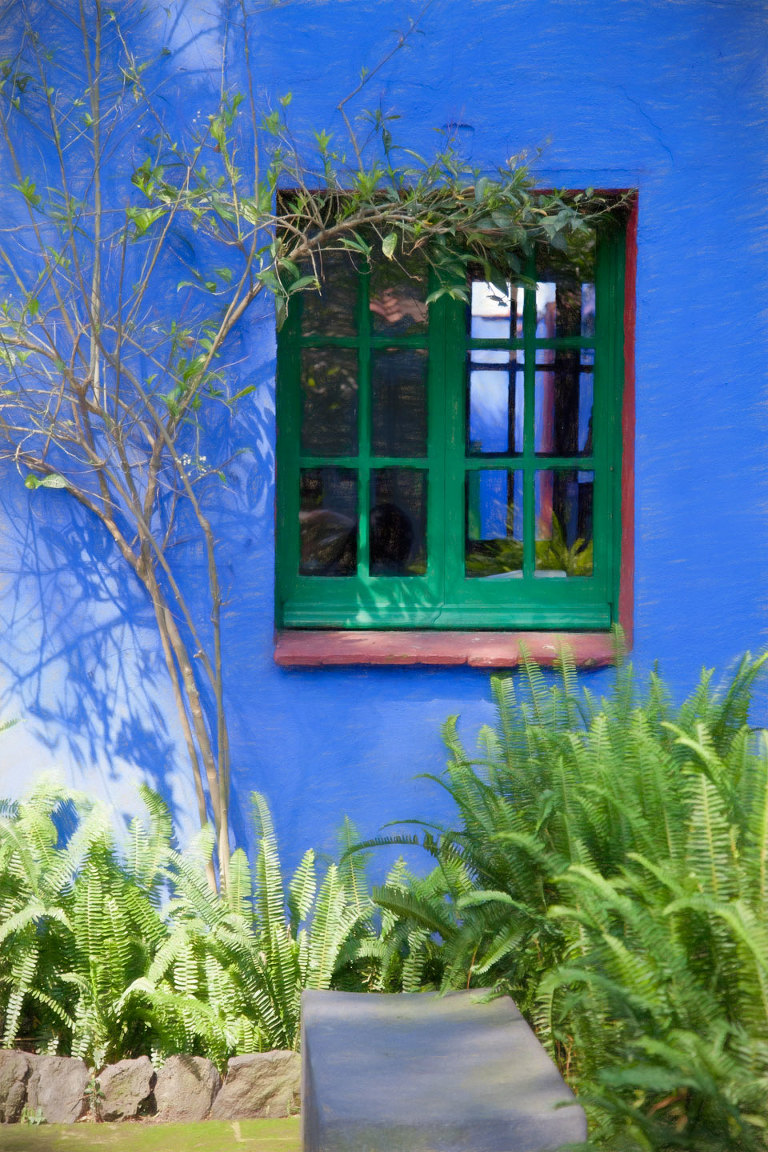 La Casa Azul window